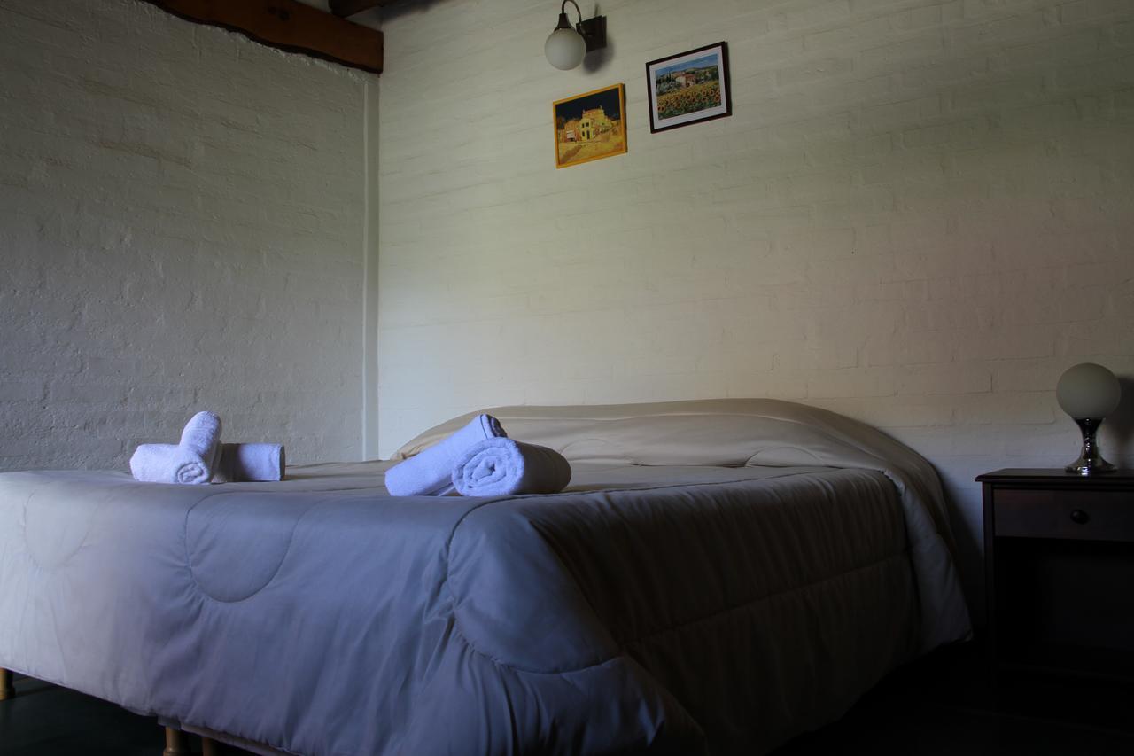 Montana Negra Hotel Aluminé Kültér fotó