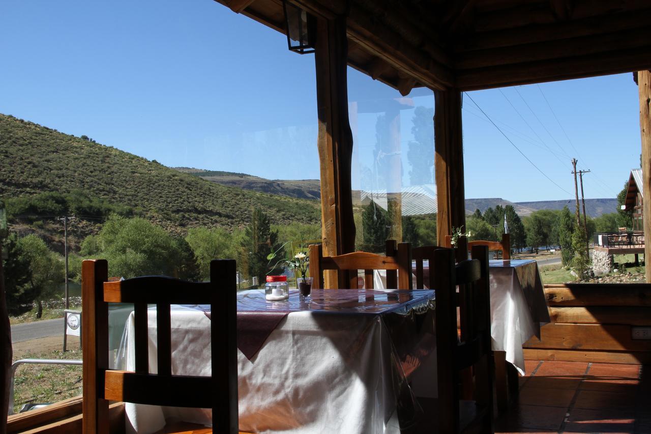 Montana Negra Hotel Aluminé Kültér fotó